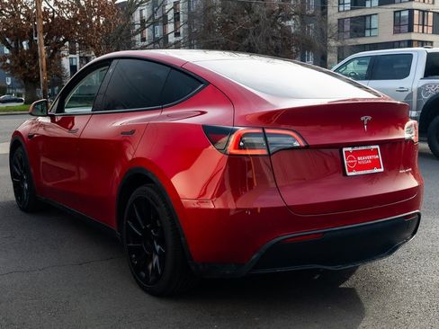 Used 2021 Tesla Model Y Long Range image 4