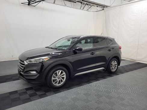 Used 2017 Hyundai Tucson SE w/ SE Popular Package 02 AWD/4WD image 2