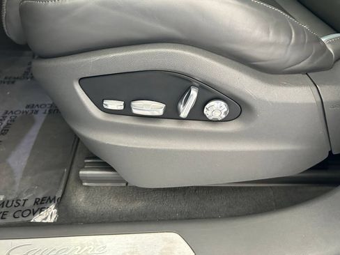 Used 2019 Porsche Cayenne AWD/4WD image 39