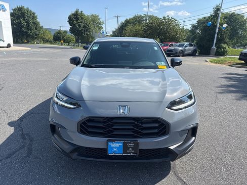 Used 2024 Honda HR-V Sport image 1