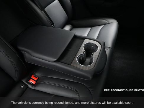 Used 2022 Tesla Model S image 31