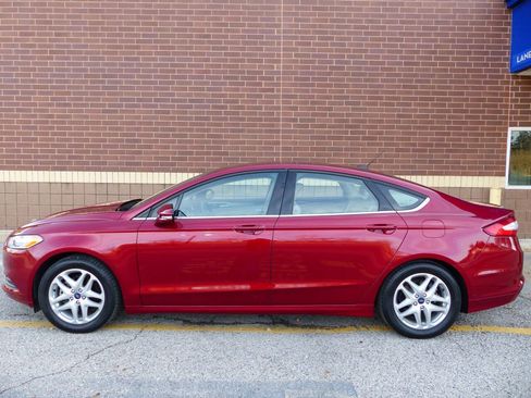 Used 2014 Ford Fusion SE image 6