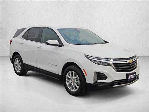 Used 2024 Chevrolet Equinox LT FWD image 3