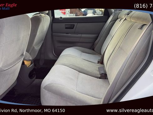 Used 2006 Ford Taurus SEL image 9