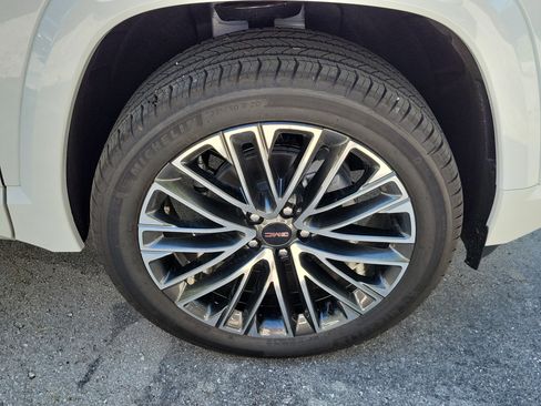 New 2026 GMC Terrain Denali image 5