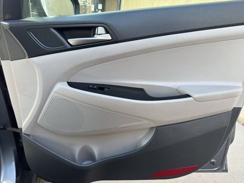 Used 2018 Hyundai Tucson SE FWD image 34