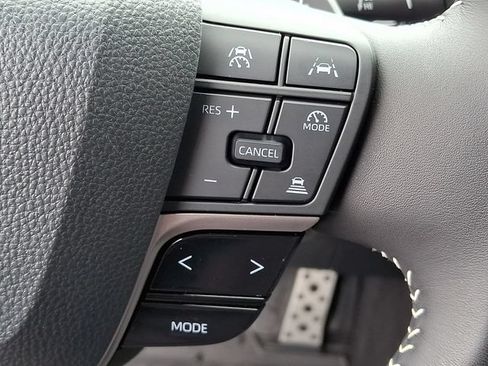Used 2025 Toyota Camry SE FWD image 18