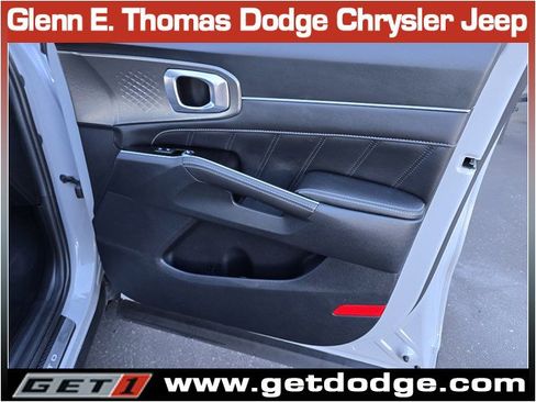 Used 2023 Kia Sorento SX image 38