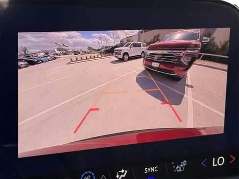 New 2026 Chevrolet Traverse LT image 15