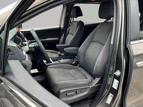 Used 2022 Honda Odyssey EX image 22