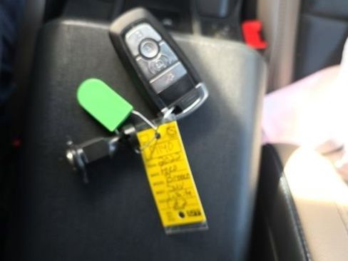 Used 2022 Ford Bronco Wildtrak image 21