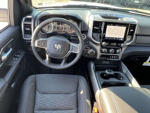 Used 2025 RAM 1500 Big Horn AWD/4WD image 18