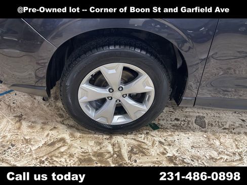 Used 2014 Subaru Forester 2.5i Touring w/ Popular Package #2 AWD/4WD image 11