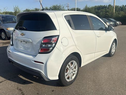 Used 2017 Chevrolet Sonic LT FWD image 5