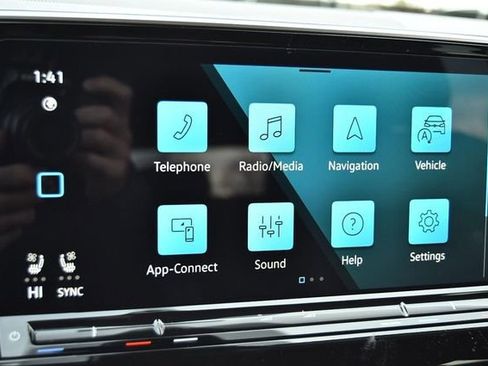 New 2026 Volkswagen Atlas SE image 14