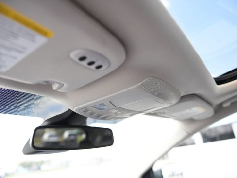 Used 2022 Ford Edge Titanium image 23