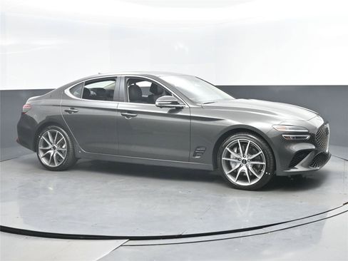 Used 2026 Genesis G70 2.5T Prestige image 2