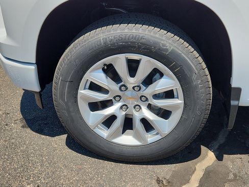 New 2025 Chevrolet Silverado 1500 Custom image 7