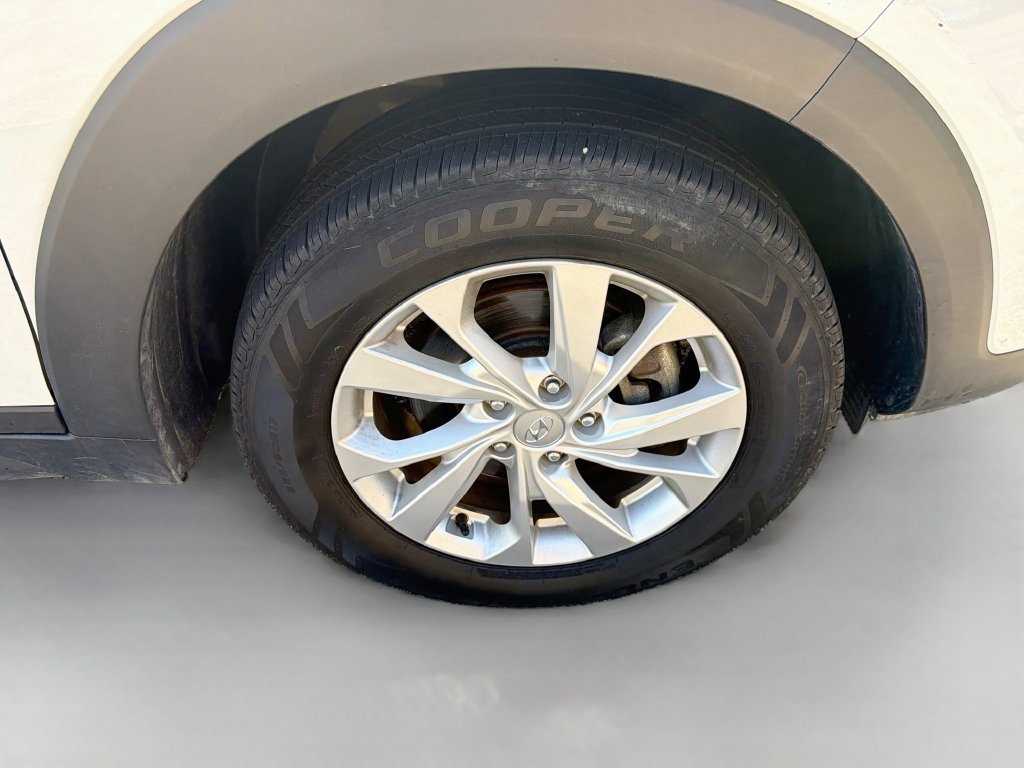 Used 2021 Hyundai Tucson Value w/ Cargo Package FWD image 10