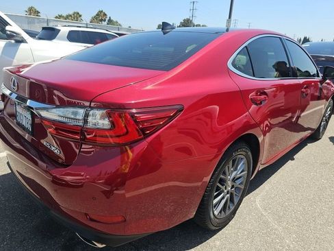 Used 2018 Lexus ES 350 w/ Navigation System Package FWD image 2