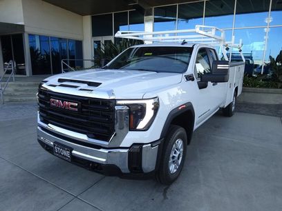 New 2026 GMC Sierra 2500 Pro w/ Convenience Package