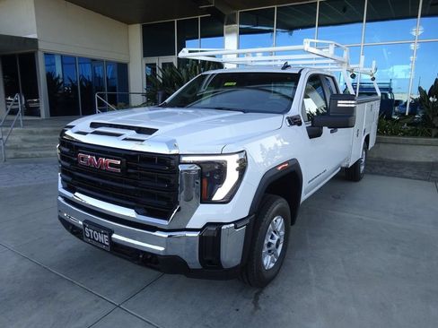 New 2026 GMC Sierra 2500 Pro w/ Convenience Package AWD/4WD image 3