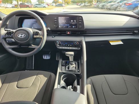 New 2026 Hyundai Elantra SEL Sport Premium image 9
