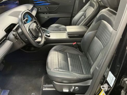 Used 2024 Lincoln Nautilus Reserve w/ Equipment Group 202A AWD/4WD image 12