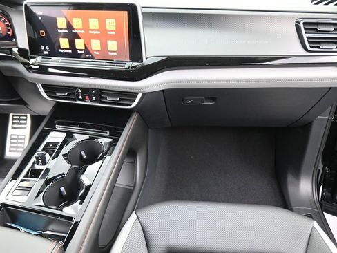 New 2026 Volkswagen Atlas Peak Edition AWD/4WD image 44