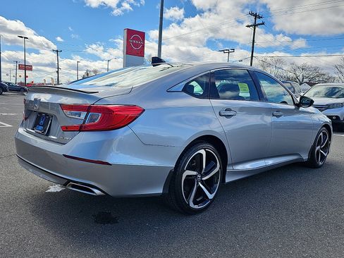 Used 2021 Honda Accord Sport image 4