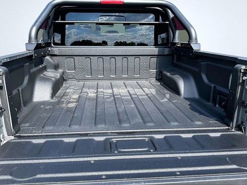 Used 2021 Jeep Gladiator Sport AWD/4WD image 7