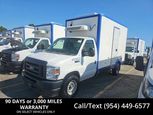 Used 2023 Ford E-350 and Econoline 350 Super Duty w/ Power Windows & Locks Group RWD image 1