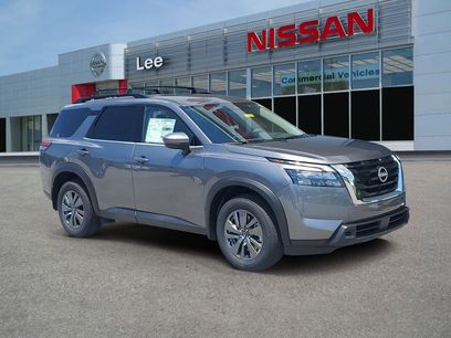 New 2025 Nissan Pathfinder SV