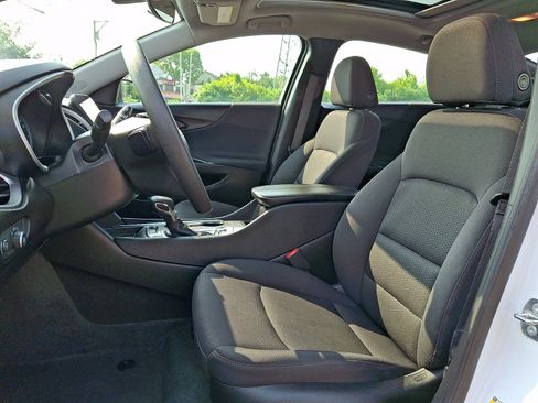 Used 2024 Chevrolet Malibu LT FWD image 12