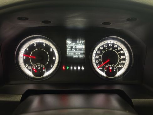 Used 2018 RAM 1500 Classic SLT image 19