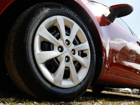 Used 2013 Kia Rio LX w/ PWR Pkg FWD image 29