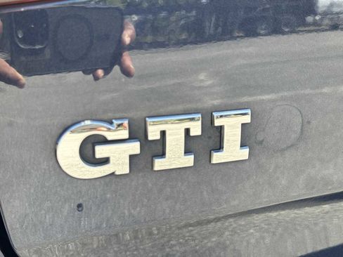 Used 2015 Volkswagen GTI S FWD image 11