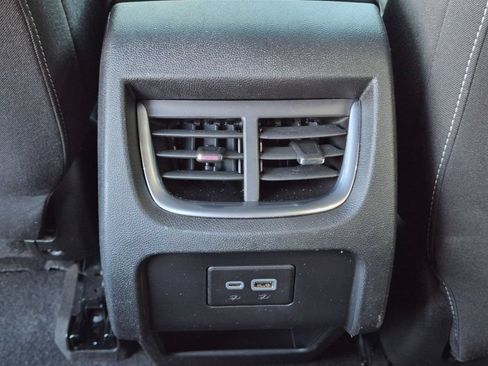 Used 2025 Chevrolet Blazer LT FWD image 26