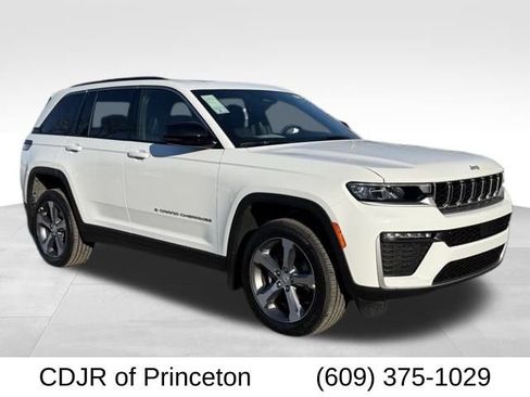 New 2026 Jeep Grand Cherokee Limited image 1