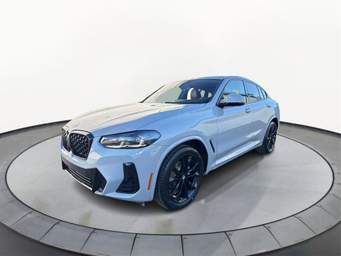 Certified 2023 BMW X4 xDrive30i w/ M Sport Package image 2