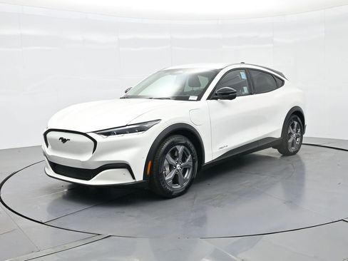 Used 2023 Ford Mustang Mach-E Select image 2