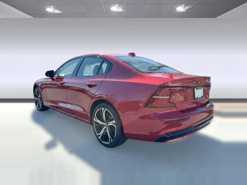 Certified 2023 Volvo S60 B5 Plus w/ Climate Package image 3