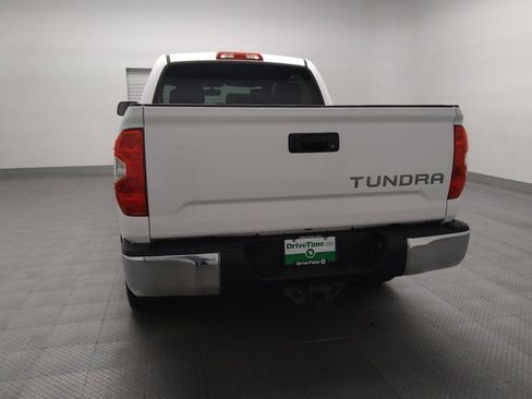 Used 2016 Toyota Tundra SR5 w/ SR5 Upgrade Package image 6
