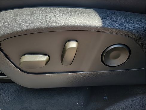 New 2026 Buick Enclave Sport Touring w/ Power Package image 15