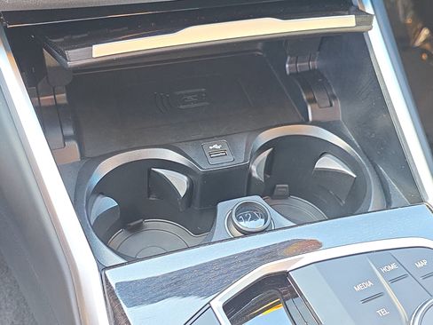 Used 2024 BMW 330i xDrive Sedan w/ Premium Package image 23