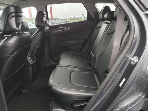 Certified 2024 Kia Sportage EX AWD/4WD image 13