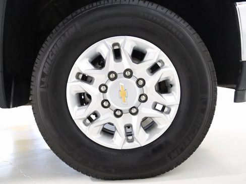 Used 2024 Chevrolet Silverado 2500 LTZ image 79