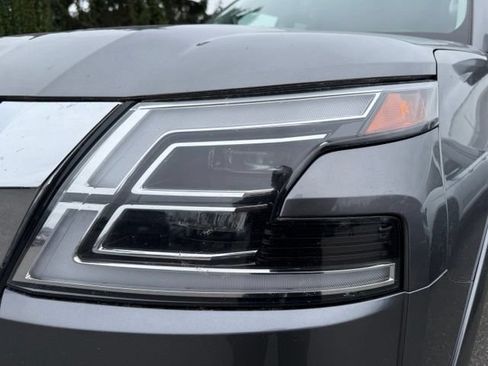 Used 2024 Nissan Armada SV AWD/4WD image 6