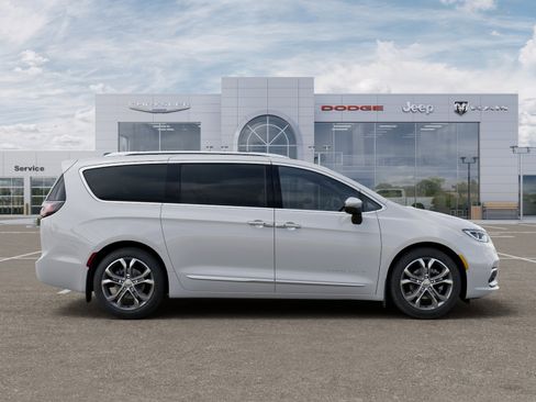 New 2026 Chrysler Pacifica Pinnacle image 50