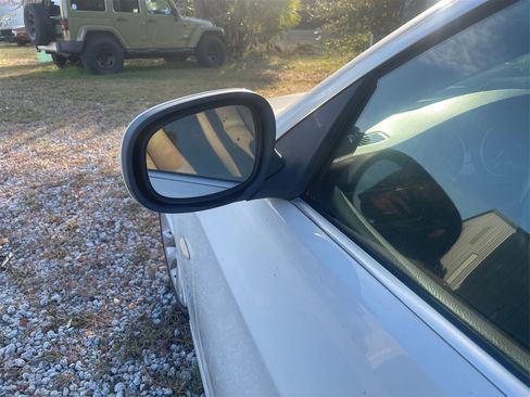 Used 2011 BMW 328i Convertible image 41